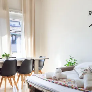 Aureum Loft Apartment